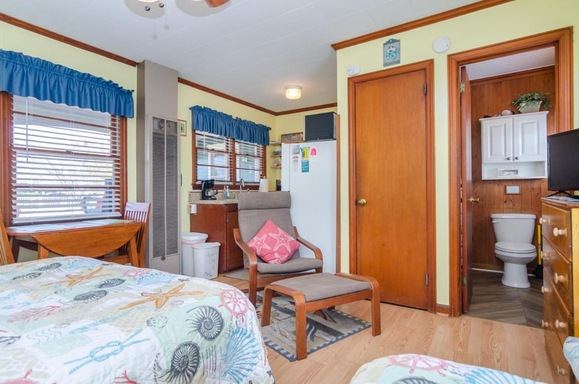 The Pelican Hidden Treasure Inn Room 2 By Bryant Real Estate Kure Beach Esterno foto