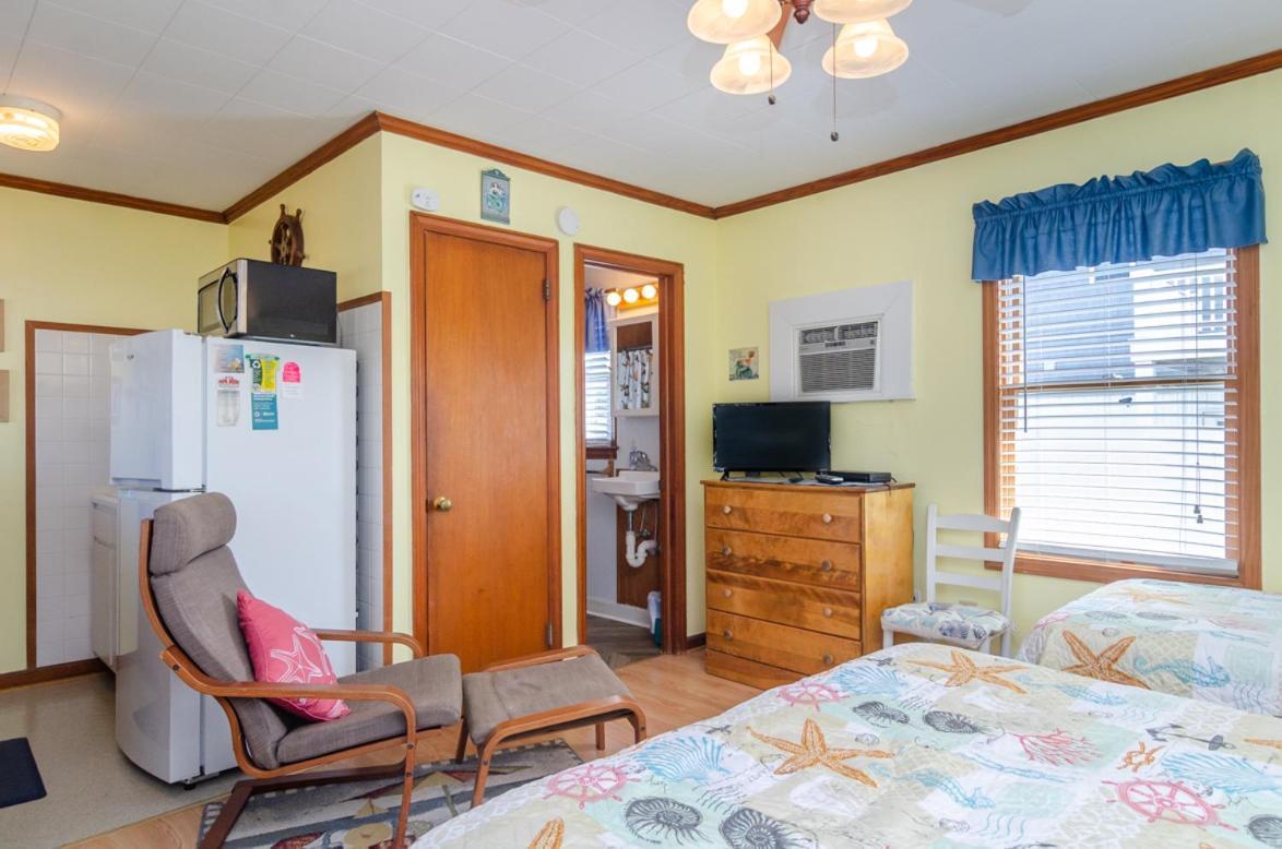 The Pelican Hidden Treasure Inn Room 2 By Bryant Real Estate Kure Beach Esterno foto